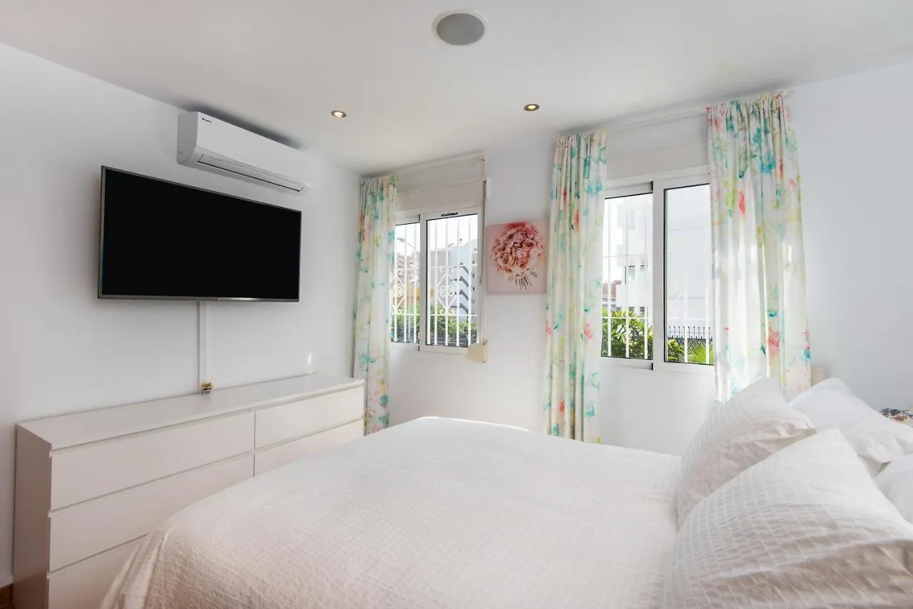 Villa Palm Beach Marina Benalmadena 3 Min Walking From The Sea 0*,